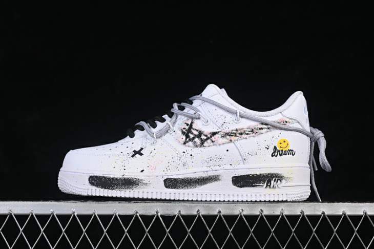 Picture of Air Force 1 _SKUfw22095297379475245fw